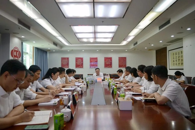 廣藥集團黨委書記、董事長李小軍到白云山星群公司調(diào)研